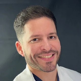 Dr. Andrés Gómez